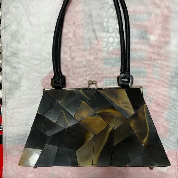 🐚 Unique Handmade Shell Bag 🐚 - Picture 2 of 11